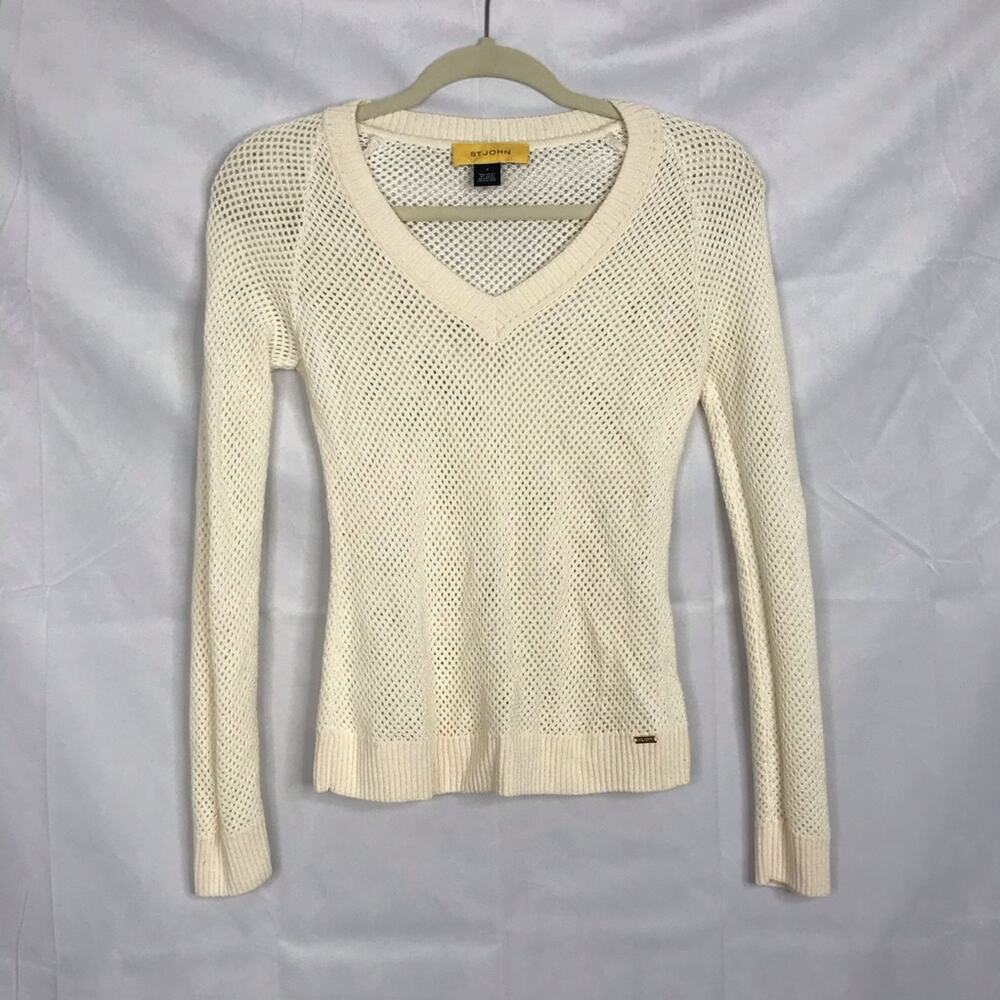 St. John wool blend open knit fitted sweatere
